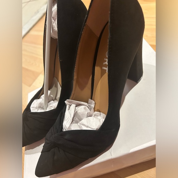 REPORT BLACK PUMPS-BRAND NEW IN BOX AND PACKAGING HIGH HEEL SHOE NEVER WORN - Picture 4 of 7